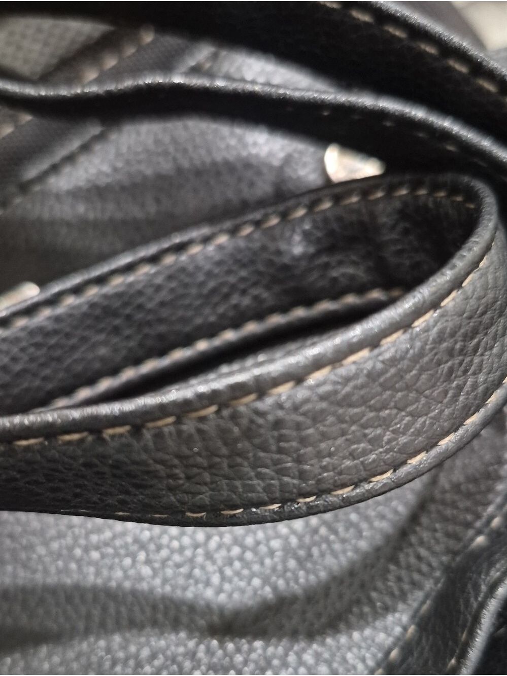 Roots 73 Black Pebbled Vegan Leather Crossbody Bag Triple Zip Multi-Pocket Purse - Picture 16 of 16